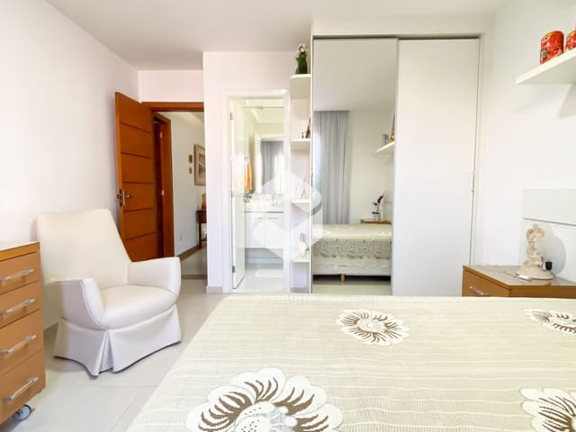 Casa com 350m² 4 quartos e 8 banheiros, à venda, no bairro Recreio dos Bandeirantes em Rio de Janeiro