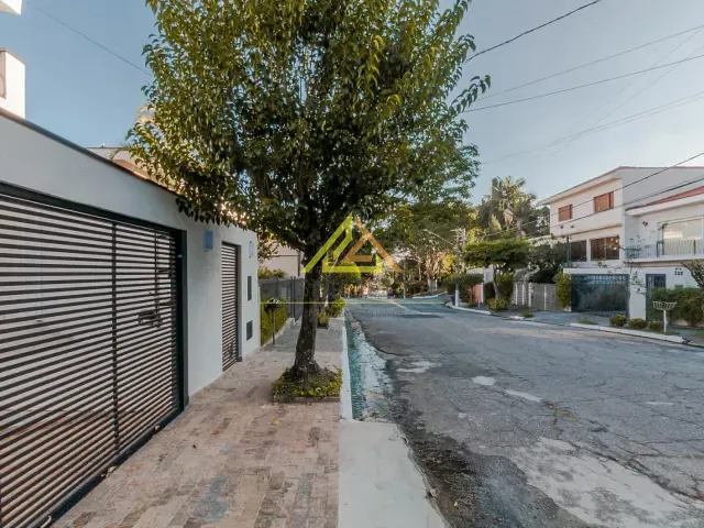 Casa com 500m² 4 quartos e 6 banheiros, à venda, no bairro Jardim Franca em São Paulo