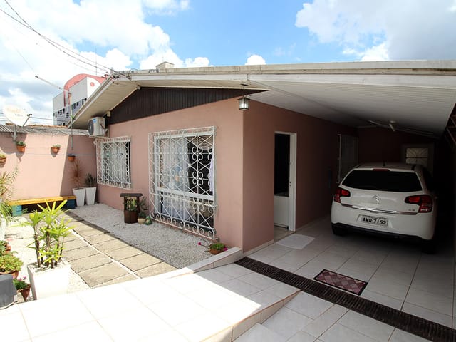 Casa com 150m² 2 quartos e 1 banheiro, à venda, no bairro Estrela em Ponta Grossa