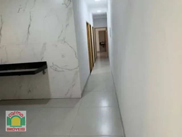 Casa com 150m² 3 quartos e 2 banheiros, à venda, no bairro Jardim Primavera 1ª Etapa em Anápolis