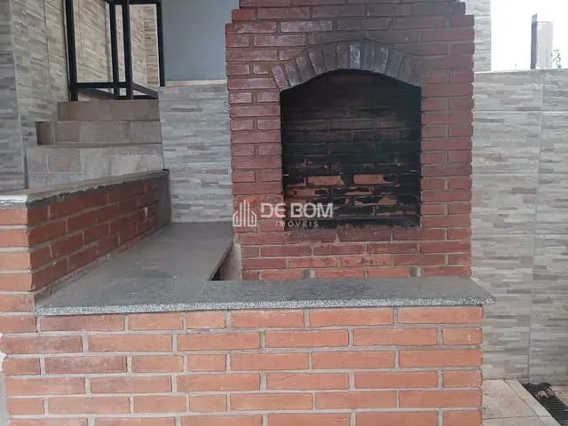 Casa com 300m² 3 quartos e 2 banheiros, à venda, no bairro Jardim Vitória em Poços de Caldas