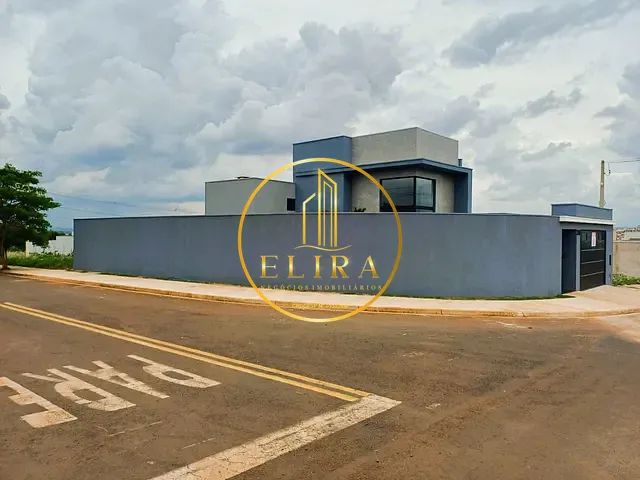 Casa com 357m² 3 quartos e 3 banheiros, à venda, no bairro Jardim Itapuã em Santa Bárbara D'Oeste