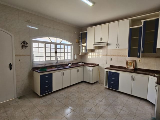 Casa com 162m² 3 quartos e 3 banheiros, à venda, no bairro Urbanova em São José dos Campos