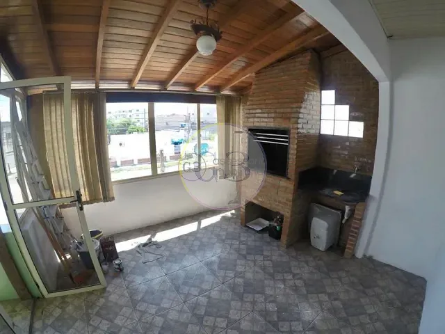 Casa 6 quartos e 4 banheiros, à venda, no bairro Centro em Rio Grande