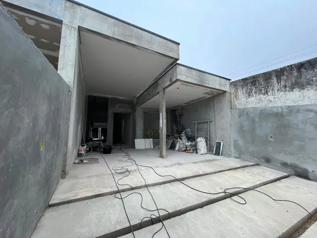 Casa 3 quartos e 4 banheiros, à venda, no bairro Três Marias em São José dos Pinhais