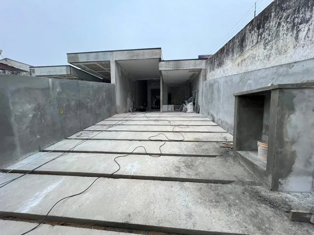 Casa 3 quartos e 4 banheiros, à venda, no bairro Três Marias em São José dos Pinhais