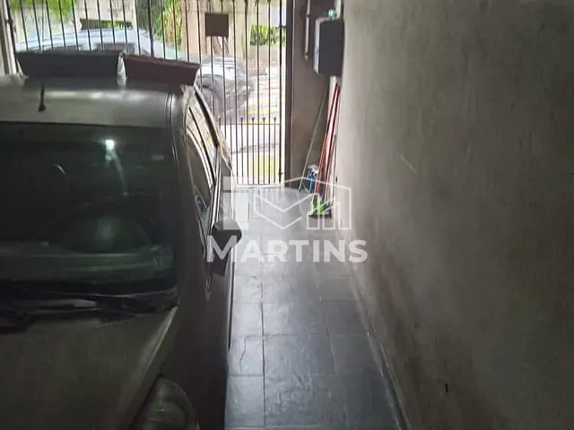 Casa 2 quartos e 1 banheiro, à venda, no bairro Jardim Henriqueta em Taboão da Serra