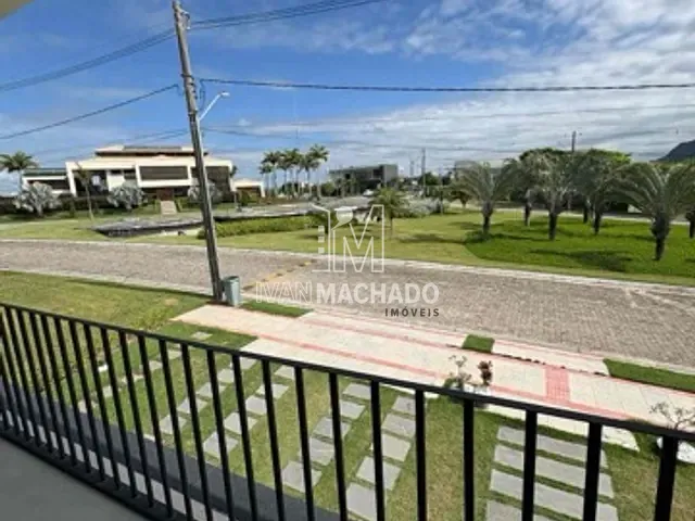 Casa com 585m² 5 quartos e 5 banheiros, à venda, no bairro Terminal Intermodal da Serra em Serra