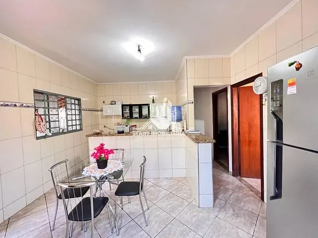 Casa com 300m² 3 quartos e 1 banheiro, à venda, no bairro Planalto Verde III em Pederneiras