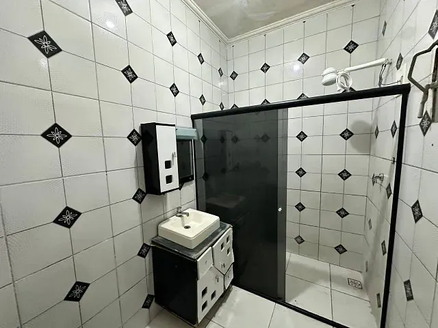 Casa 3 quartos e 1 banheiro, à venda, no bairro Jardim Bahia em Paulo Afonso