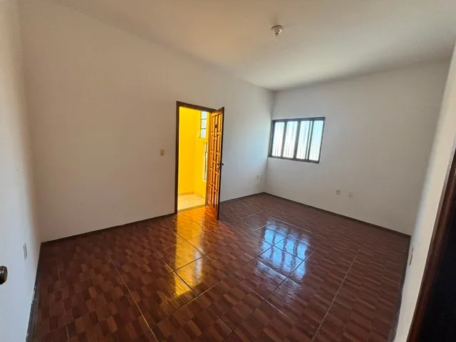 Foto do Casa - Casa com 3 dormitórios para locação, por R$ 2.000,00/mês – Centro - Lavras/MG | Burgarelli Imóveis