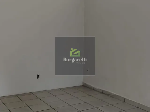 Casa 2 quartos e 1 banheiro, para alugar, no bairro Centro em Lavras