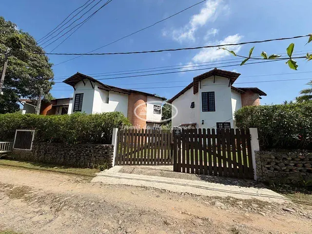 Casa 4 quartos e 3 banheiros, à venda, no bairro Penedo em Itatiaia