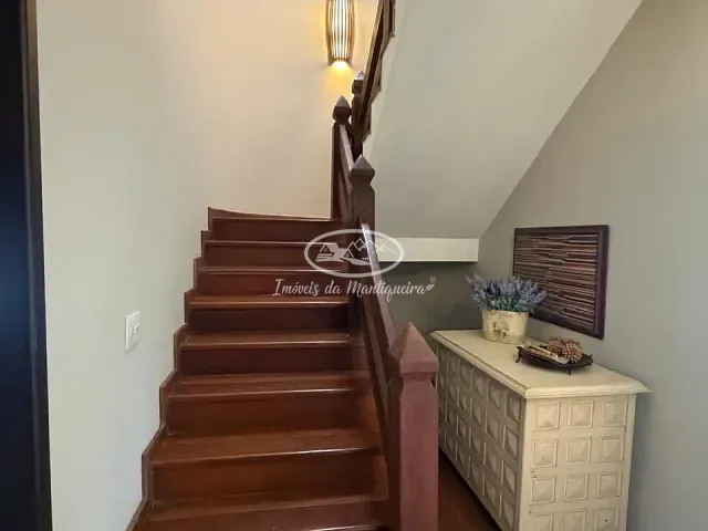 Casa 4 quartos e 3 banheiros, à venda, no bairro Penedo em Itatiaia