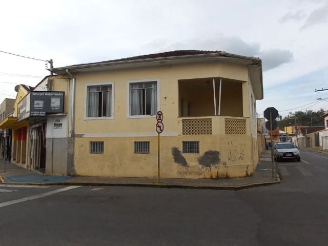 Foto do Casa - Casa à venda 4 Quartos, 2 Vagas, 183M², Boa Vista, Itajubá - MG | MOHALLEM e LOPES CORRETAGEM E ADMINISTRACAO DE IMOVEIS LTDA