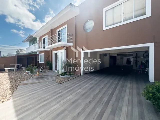 Casa com 300m² 3 quartos e 4 banheiros, à venda, no bairro São João em Itajaí