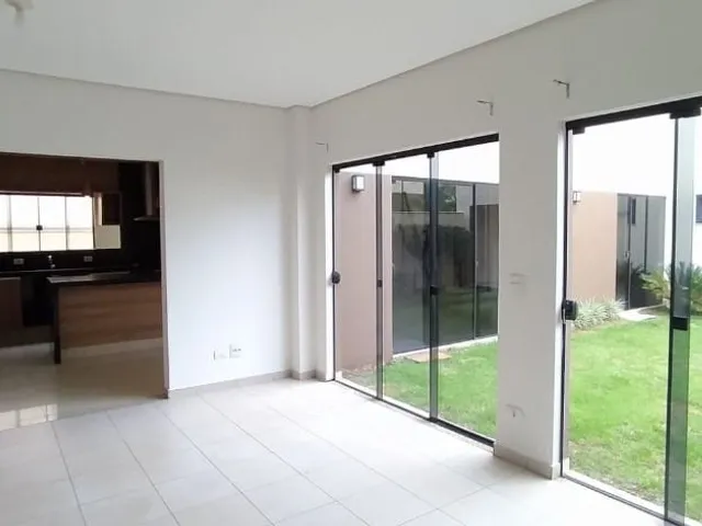 Casa com 300m² 3 quartos e 5 banheiros, à venda, no bairro Esperança em Londrina