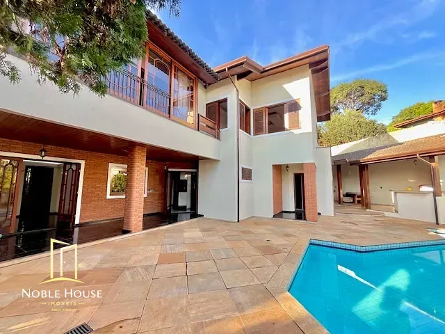 Casa com 850m² 4 quartos e 5 banheiros, à venda, no bairro Marambaia em Vinhedo