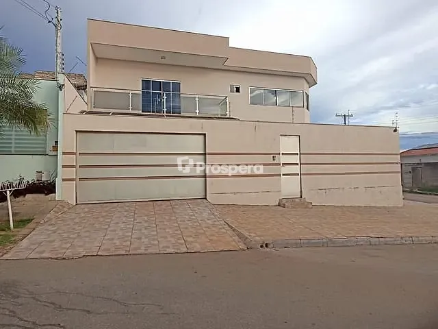 Casa com 267m² 4 quartos e 3 banheiros, à venda, no bairro Cidade Jardim em Anápolis