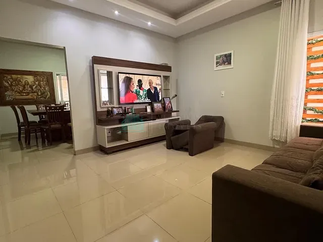 Casa 3 quartos e 2 banheiros, à venda, no bairro Jardim Europa em Catalão