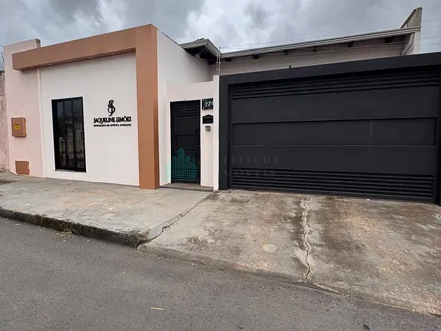 Casa 3 quartos e 2 banheiros, à venda, no bairro Jardim Europa em Catalão
