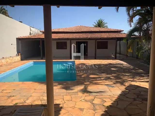 Casa com 590m² 4 quartos e 4 banheiros, à venda, no bairro Setor Faiçalville em Goiânia