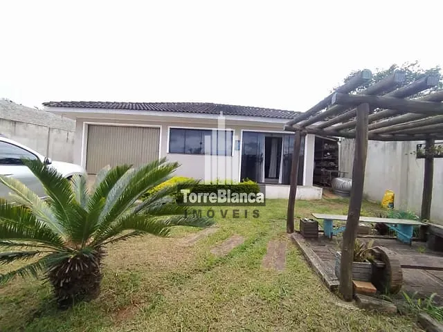 Casa com 462m² 2 quartos e 2 banheiros, à venda, no bairro Uvaranas em Ponta Grossa
