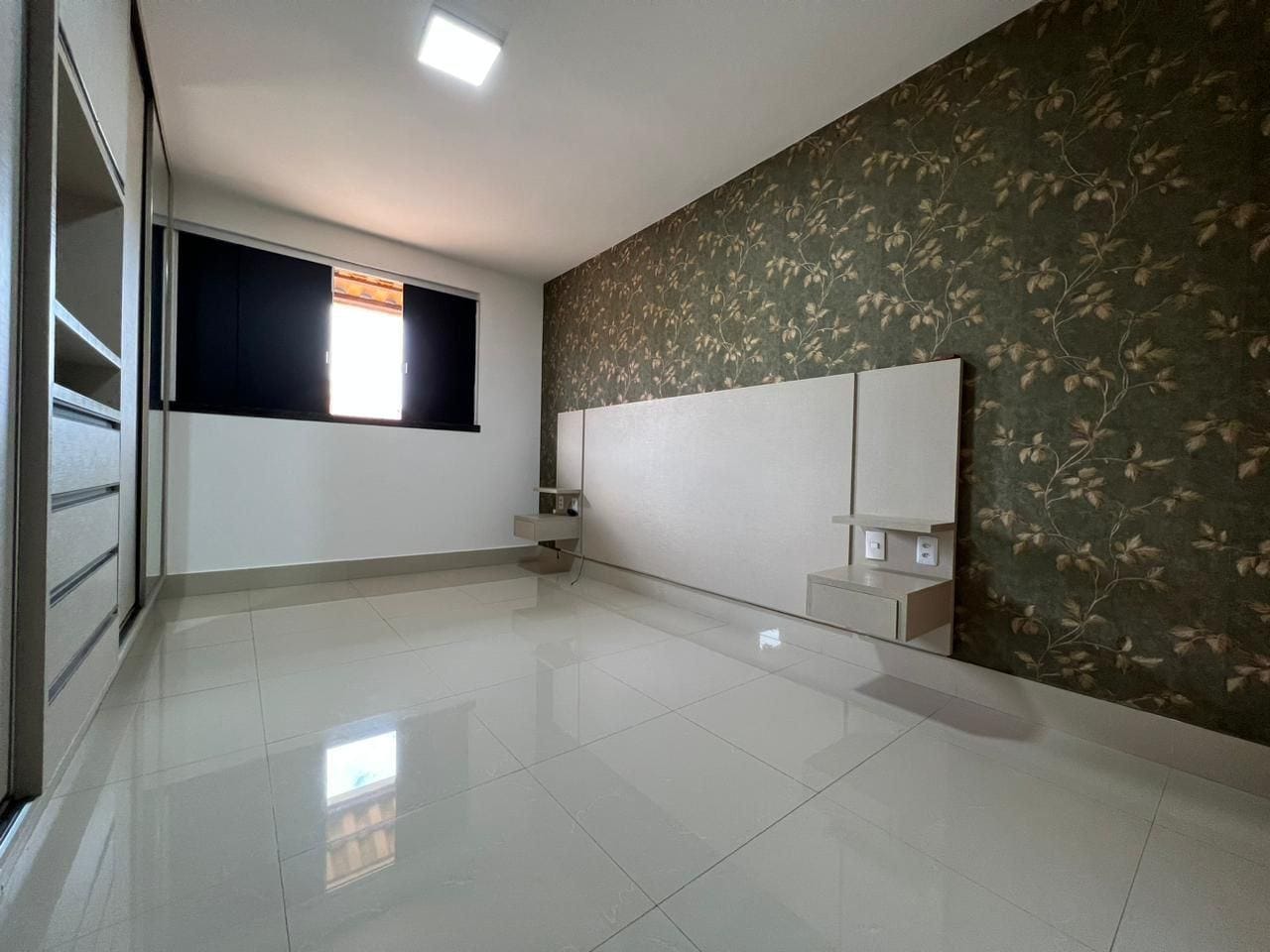 Casa à venda com 3 quartos, 190m² - Foto 14