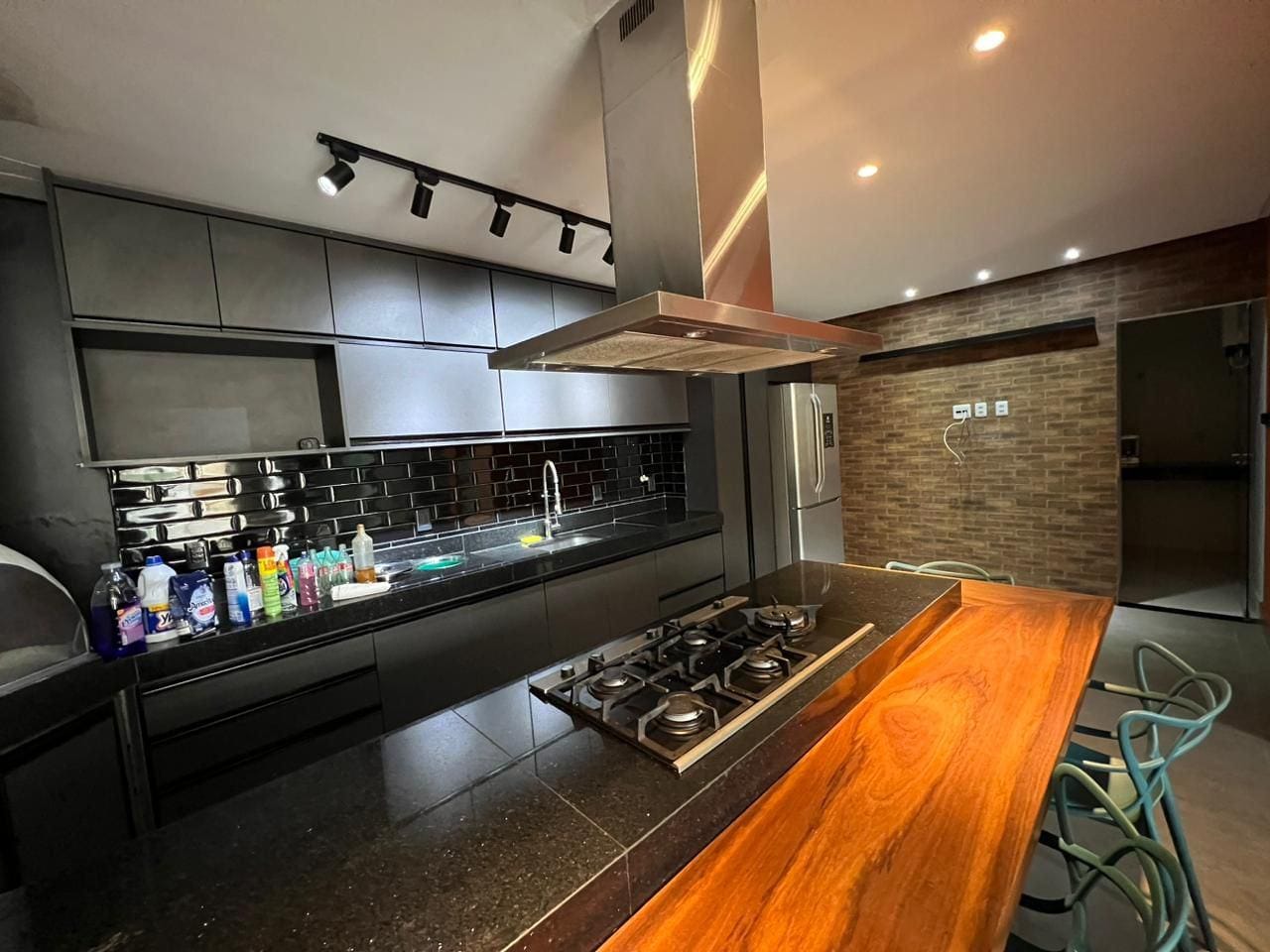 Casa à venda com 3 quartos, 190m² - Foto 6