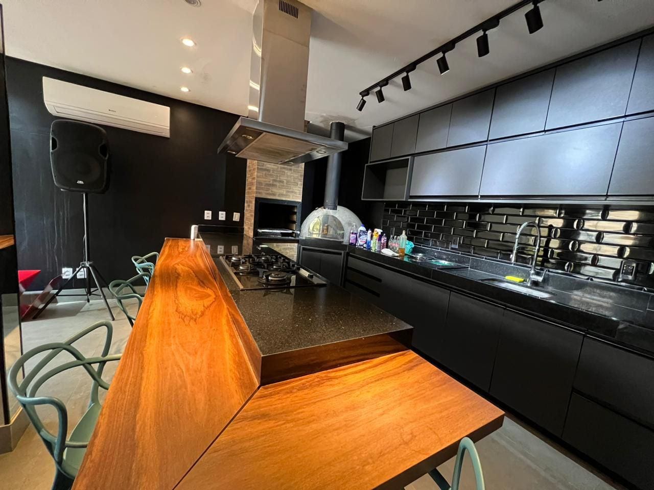 Casa à venda com 3 quartos, 190m² - Foto 8