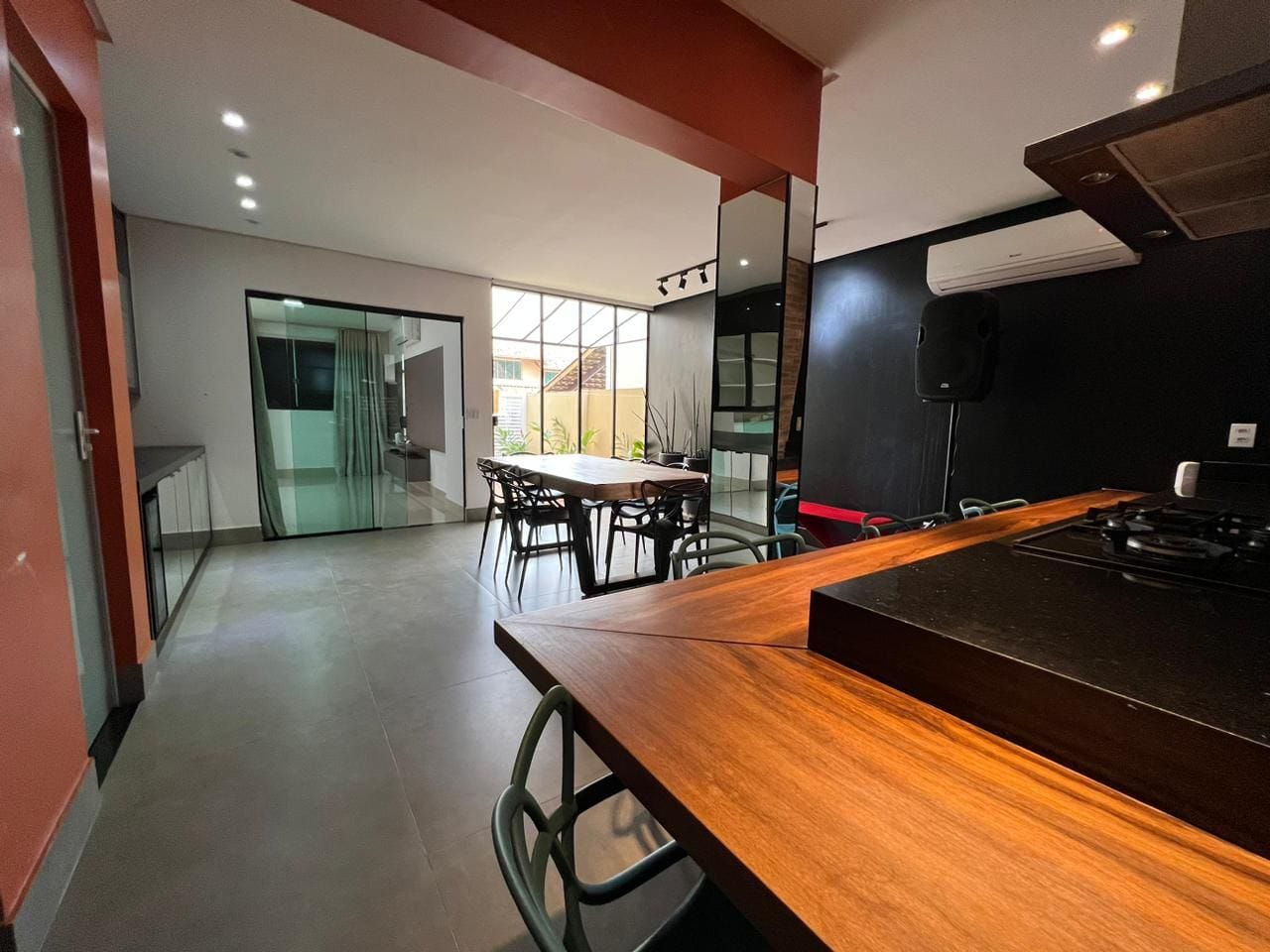Casa à venda com 3 quartos, 190m² - Foto 9