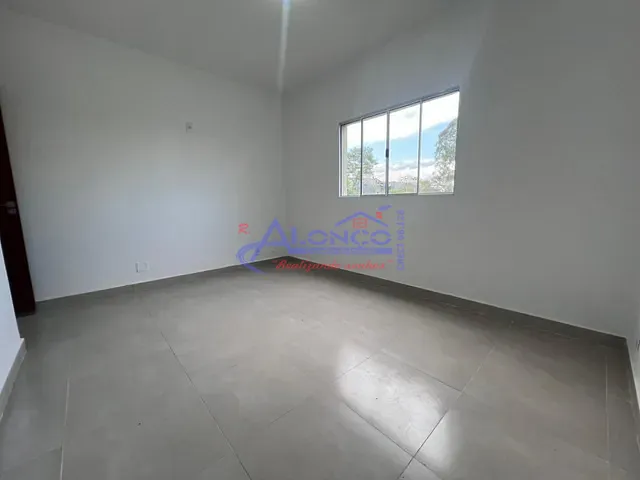 Casa com 180m² 2 quartos e 1 banheiro, à venda, no bairro Bandeira Branca em Jacareí