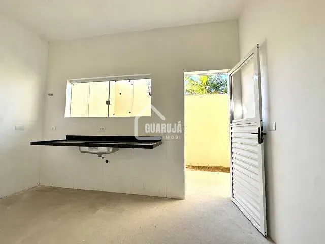 Sobrado 3 quartos e 2 banheiros, à venda, no bairro Jardim Enseada em Guarujá
