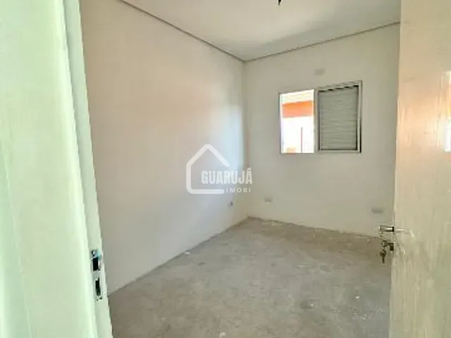 Sobrado 3 quartos e 2 banheiros, à venda, no bairro Jardim Enseada em Guarujá