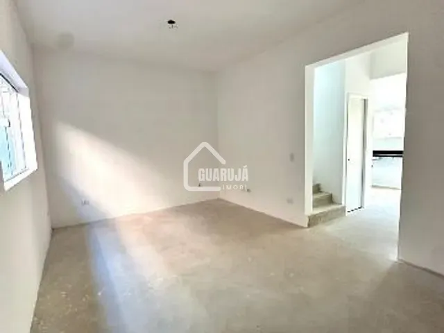 Sobrado 3 quartos e 2 banheiros, à venda, no bairro Jardim Enseada em Guarujá