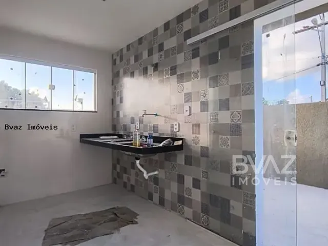 Casa com 180m² 2 quartos e 1 banheiro, à venda, no bairro Guriri em Cabo Frio