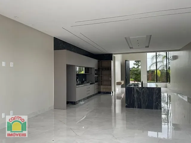 Casa com 490m² 4 quartos e 5 banheiros, para alugar, no bairro Residencial Anaville em Anápolis
