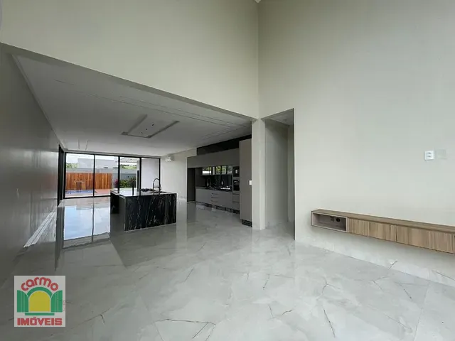 Casa com 490m² 4 quartos e 5 banheiros, para alugar, no bairro Residencial Anaville em Anápolis