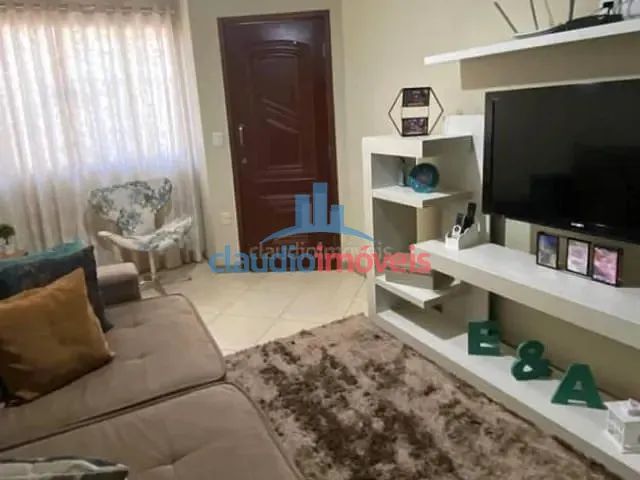 Casa com 305m² 5 quartos e 4 banheiros, à venda, no bairro Jardim Amália em Volta Redonda