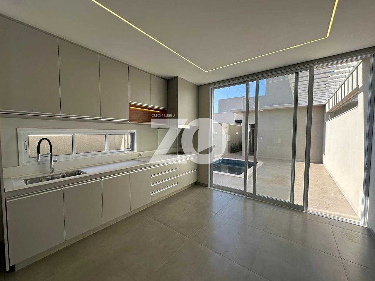 Casa, 3 quartos, 215 m² - Foto 5