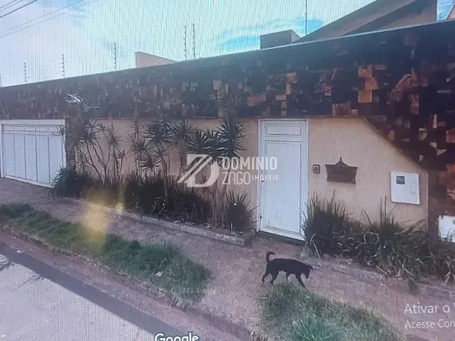 Casa com 630m² 5 quartos e 7 banheiros, à venda ou para alugar, no bairro Parque das Laranjeiras em Uberaba