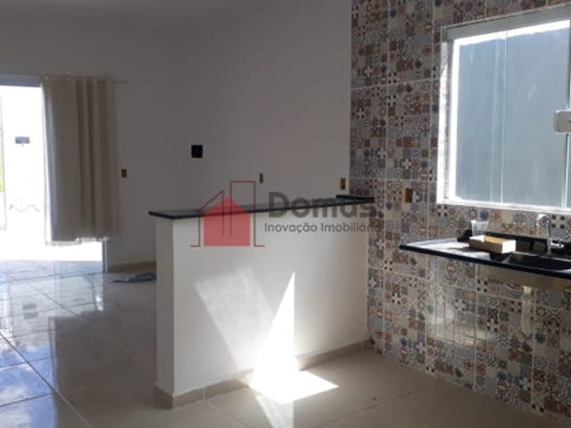 Casa com 125m², à venda, no bairro Residencial e Comercial Portal dos Eucaliptos em Pindamonhangaba