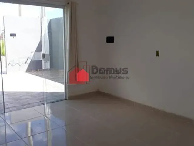 Casa com 125m², à venda, no bairro Residencial e Comercial Portal dos Eucaliptos em Pindamonhangaba