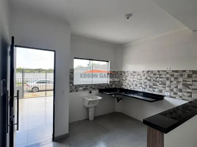 Casa 1 quarto e 1 banheiro, à venda, no bairro Parque São Bento em Sorocaba