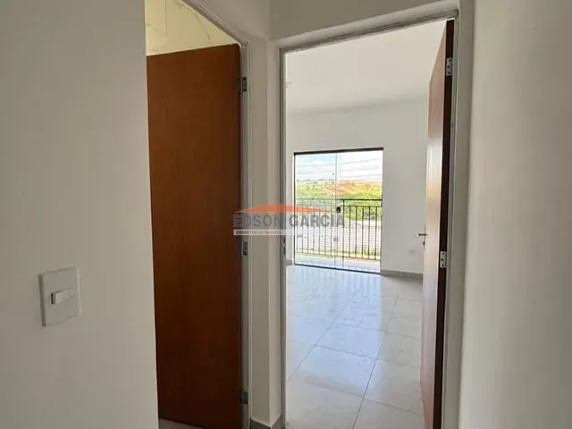 Casa 1 quarto e 1 banheiro, à venda, no bairro Parque São Bento em Sorocaba