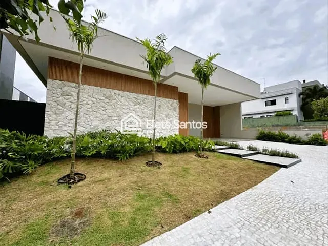 Casa com 450m² 3 quartos e 4 banheiros, à venda, no bairro Condomínio Residencial Villagio em Americana