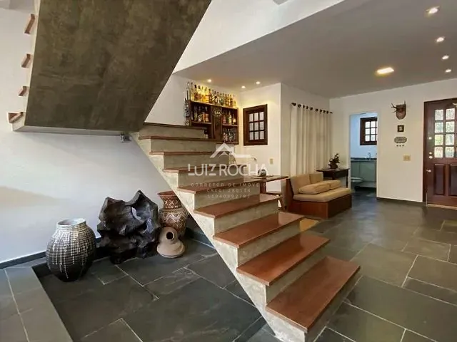 Casa com 492m² 4 quartos e 4 banheiros, à venda, no bairro São Paulo II em Cotia