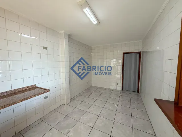 Casa com 120m² 3 quartos e 2 banheiros, para alugar, no bairro João XXIII em Vinhedo