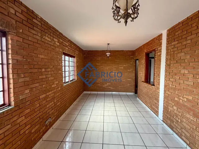 Casa com 120m² 3 quartos e 2 banheiros, para alugar, no bairro João XXIII em Vinhedo