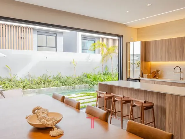 Casa com 262m² 3 quartos e 4 banheiros, à venda, no bairro São Braz em Curitiba